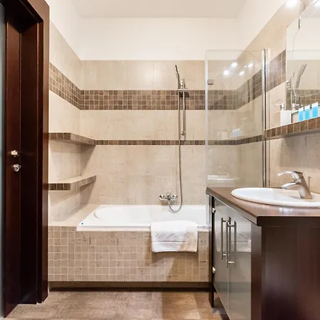 Las Brodnowski Comfort Apartment Varšava Exteriér fotografie